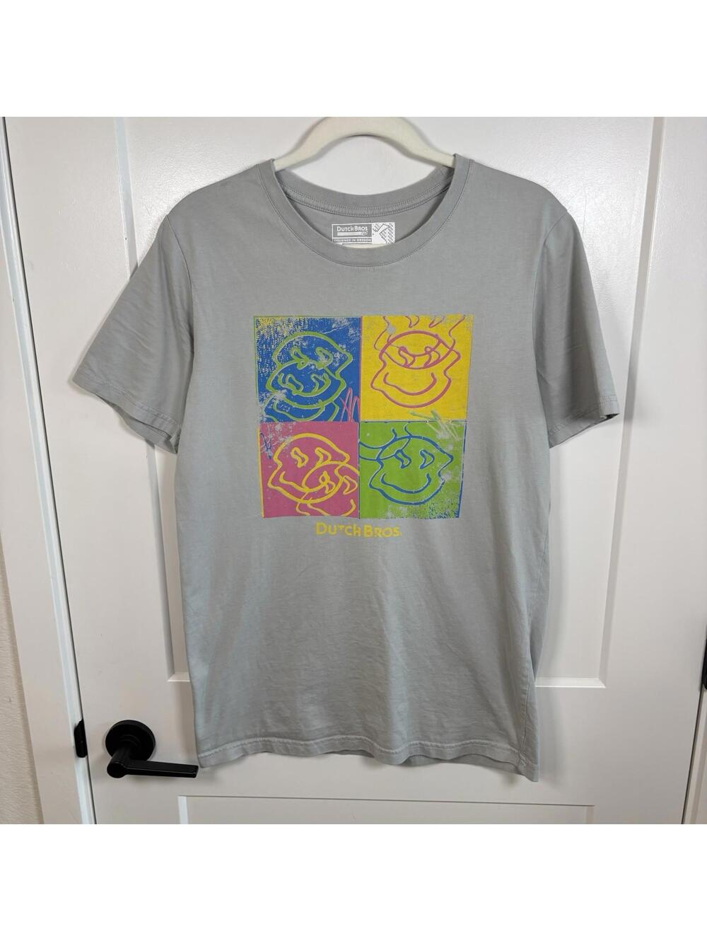 Dutch Bros Coffee Retro Smiley Pop Art Men’s Size Medium Grey Gray 100% Cotton
